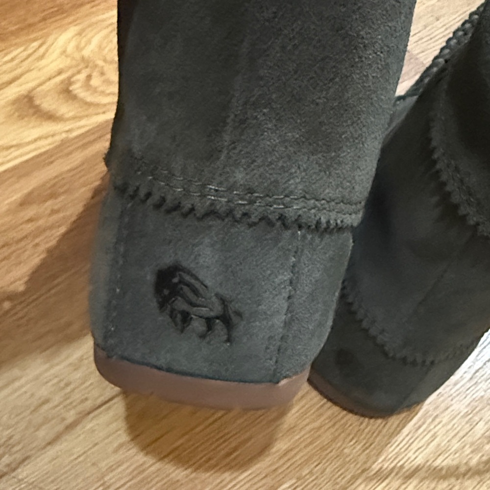 Suede Moccasin Boots - Picture 3 of 7